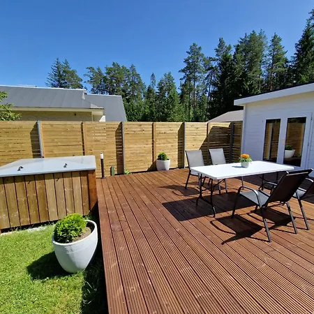 Vaeike Puhkemaja Saunaga בית נופש *