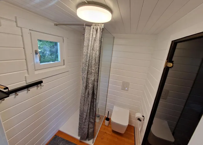 Holiday home Vaeike Puhkemaja Saunaga *